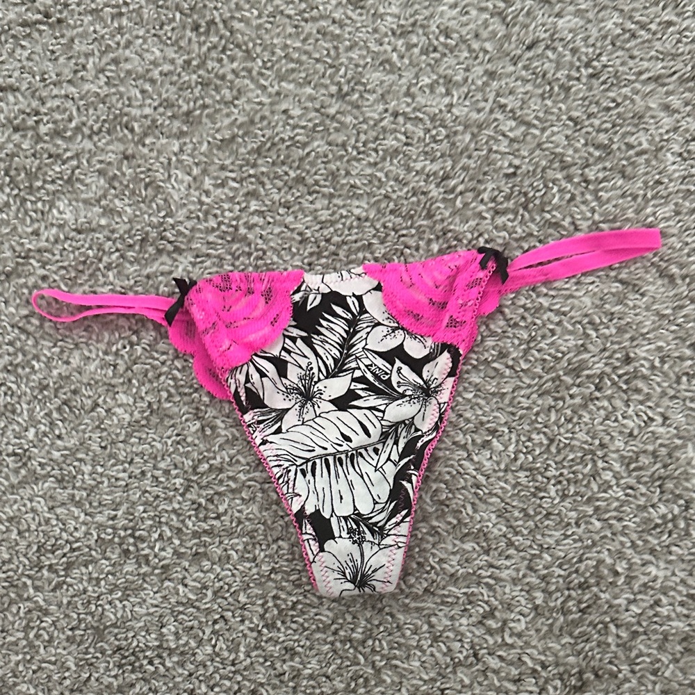 2013 PINK Victoria’s Secret Extra Low Rise V-String Panty